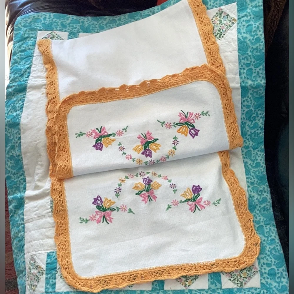 ⚜️ Discolored KING Battenburg Appliqué Cotton Pillowcase NPLVC Envelope Back